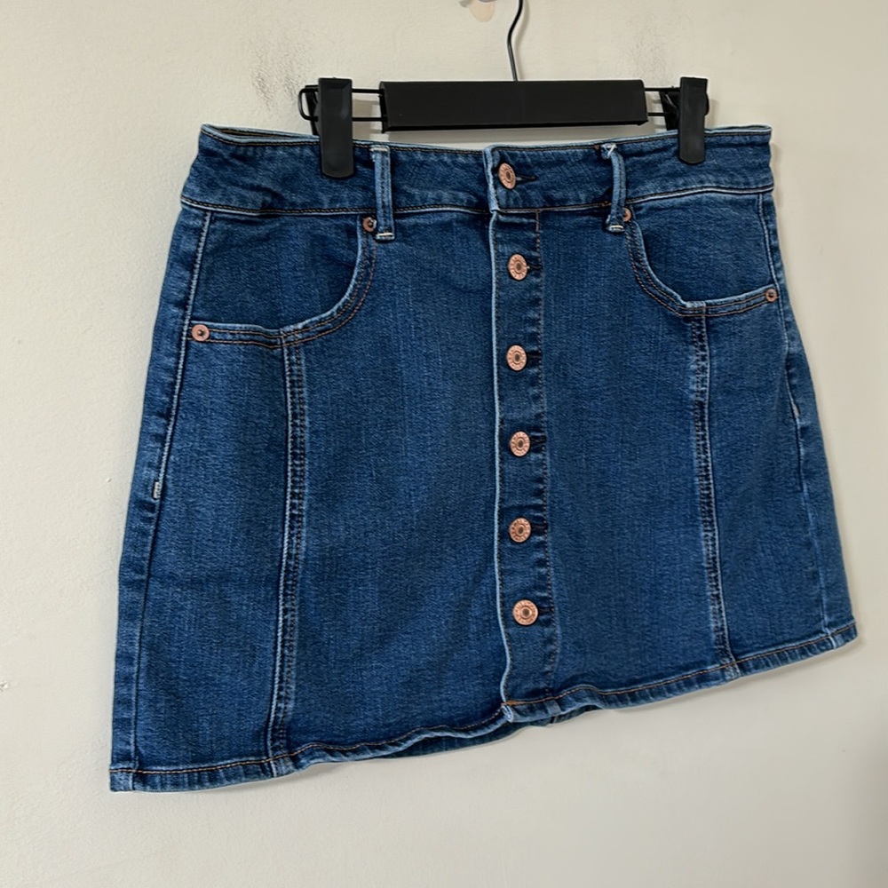 American Eagle Hi-Rise A-Line Denim Button-Front Denim Mini Skirt Size 12 - Picture 2 of 8
